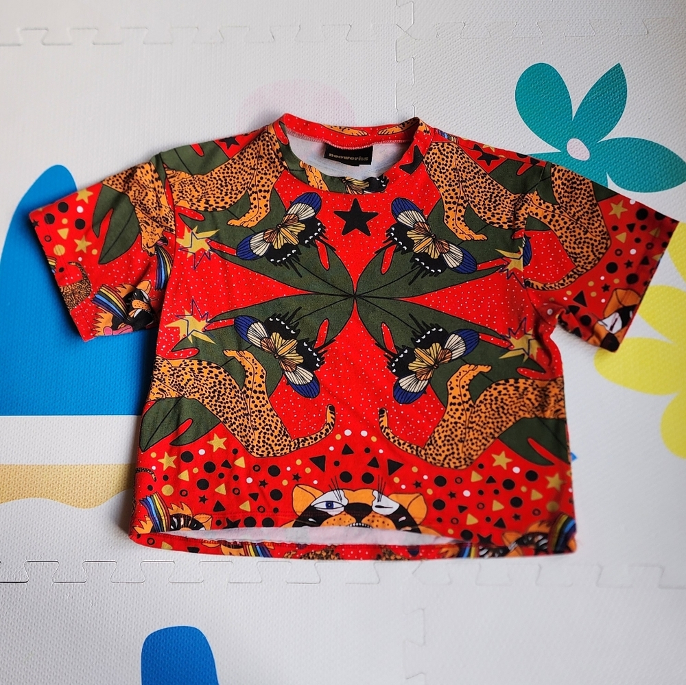 Nooworks x MUR Pride Tiger Crop Tee